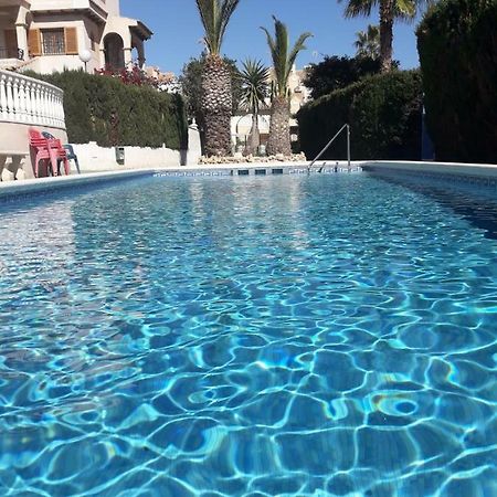 Residencia Alhambra Los Cisnes Torrevieja Esterno foto