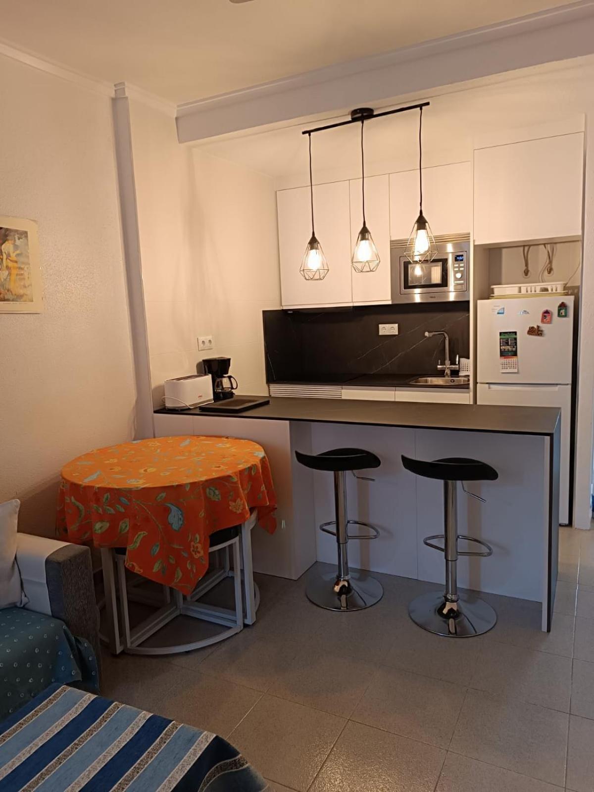 Residencia Alhambra Los Cisnes Torrevieja Esterno foto