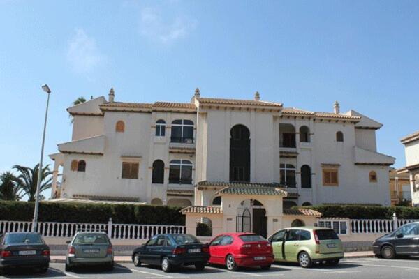 Residencia Alhambra Los Cisnes Torrevieja Esterno foto